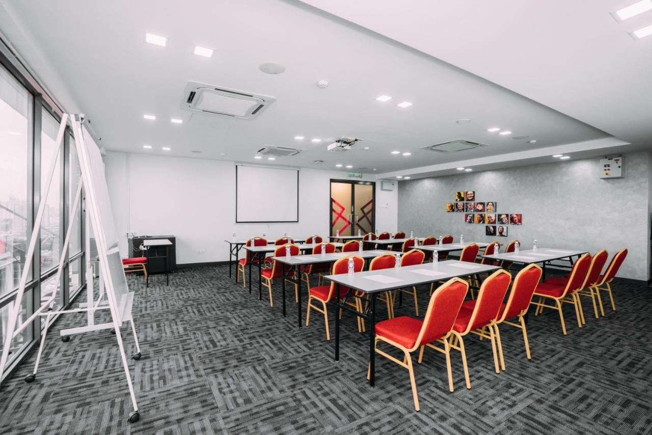 B Lot Hotel Kuala Lumpur Eksteriør bilde